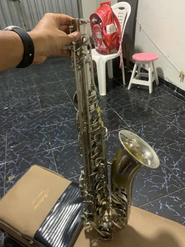 Vendo sax tenor weril todo revisado R$ 2.900