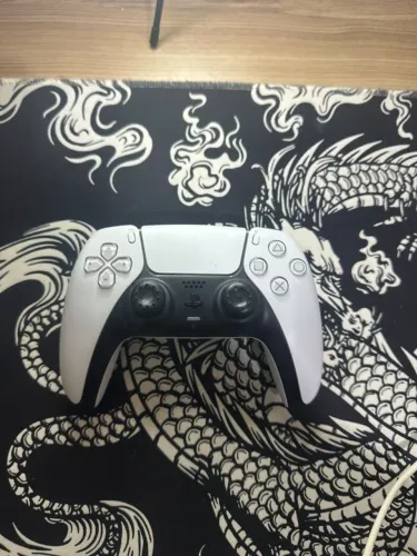 CONTROLE PS5 BRANCO SEMI NOVO - BASTANTE CONSERVADO