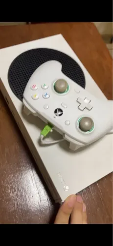 Xbox Series S 512 GB Muito Novo + Controle GameSir SE