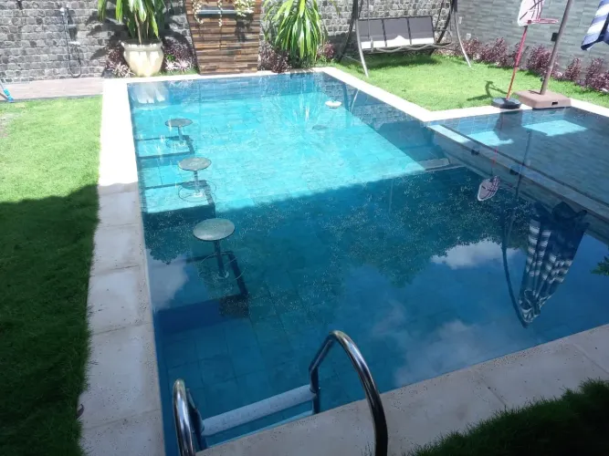 Piscina pastilhas 