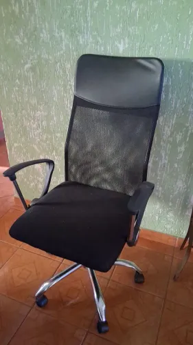 Oportunidade!Cadeira de escritório 