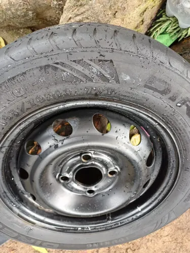 5 Rodas com Pneus aro 13