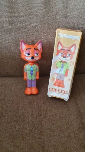 Escova de Dentes Infantil tema Zootopia