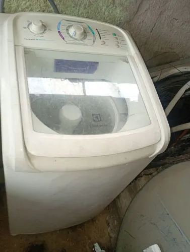 Máquina de lavar Electrolux 8k funcionando perfeitamente 
