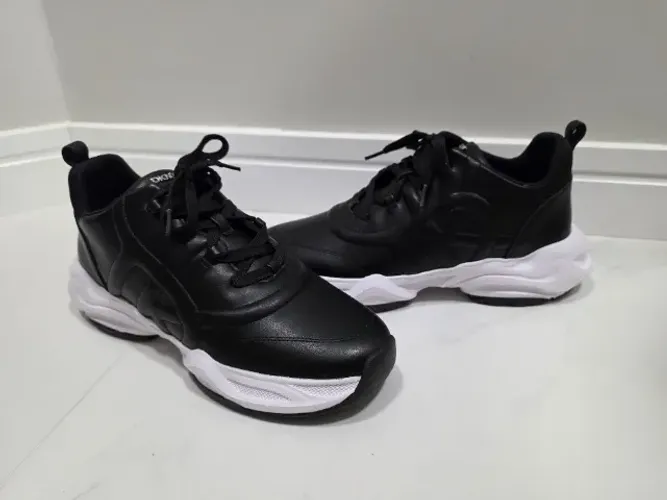 Tênis Masculino DKNY 42 BR