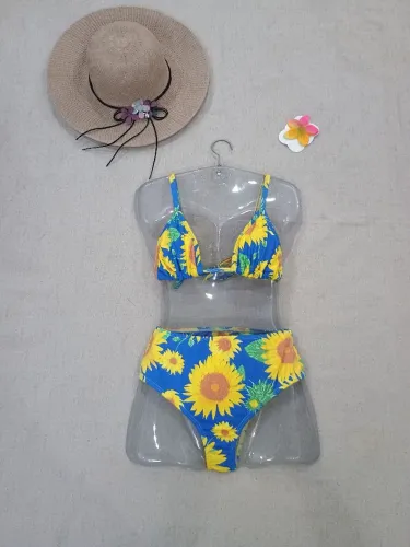 BIQUINIS E MAIÔS NO ATACADO