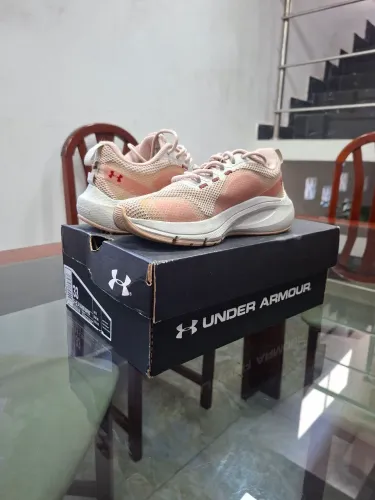 Tênis Feminino Under Armour