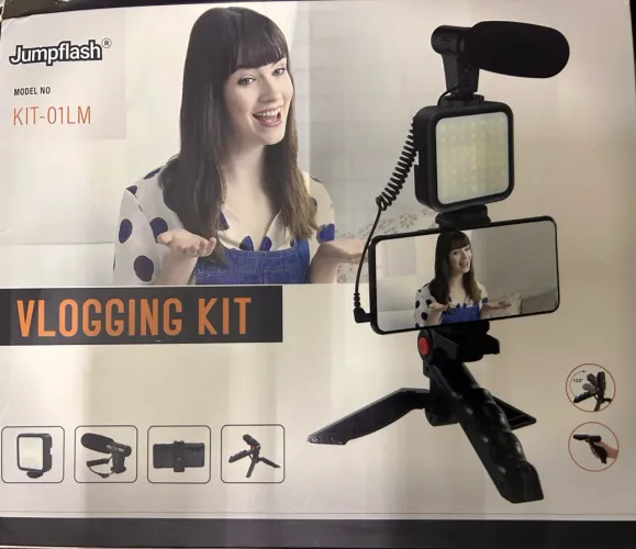 Kit tripé + microfone + luz de LED e controle remoto 
