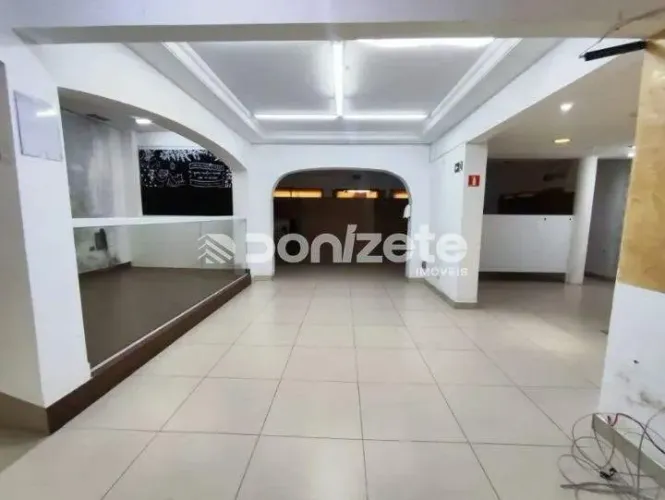 Salão comercial para aluguel no Bairro Jardim, em Santo André