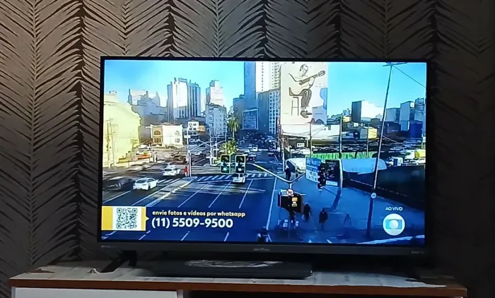 TV smart Britânia 1 mes de uso!!!