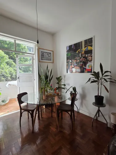 Mesa de Jantar Vidro estilo Eames 120cms diâmetro 