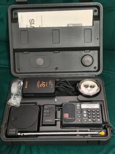 Rádio Sony ICF SW-1