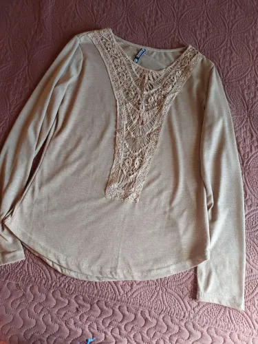 Blusa com detalhe