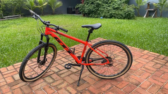 Bicicleta GTS GTI 2.0 aro 29 com 24 marchas
