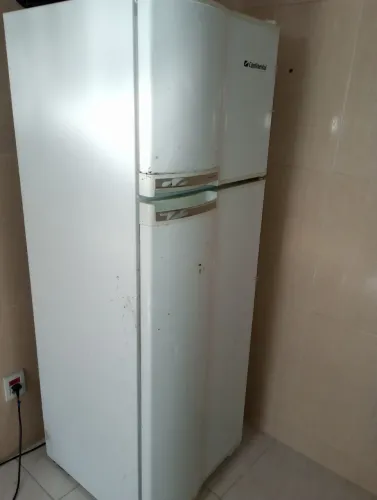 Venda de geladeira, freezer e guarda roupa