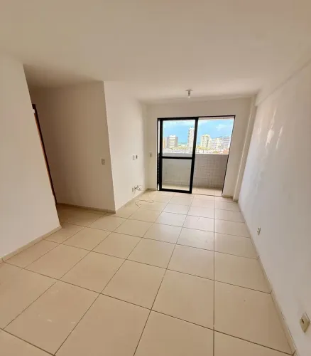 Apartamento com 76.17 m², 3 Quartos, 1 Suíte, 3 Banheiros, 2 Vagas, no bairro do Ponta Ver
