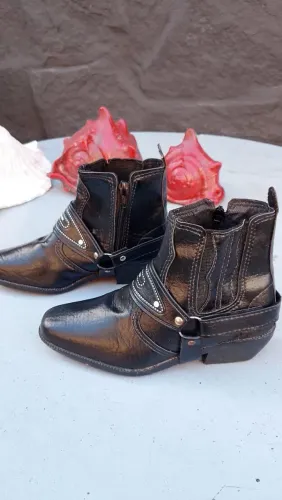 Bota infantil 32