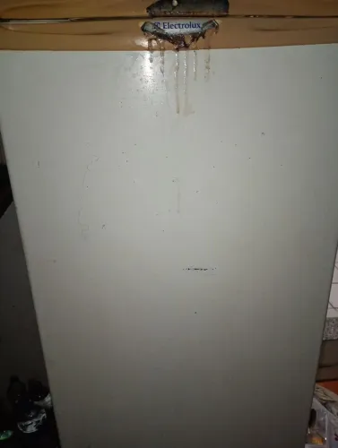 Geladeira Eletrolux com defeito