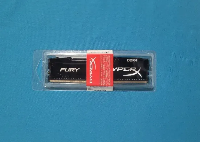 MEMÓRIA KINGSTON HYPERX FURY - 8GB, 2400MHZ, CL15, BLACK