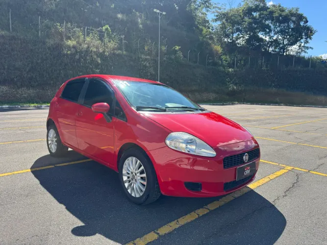Fiat Punto Attractive 1.4 Fire Flex 8V 5P 2011