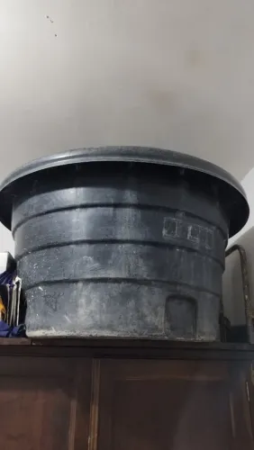 Vendo caixa D'água 300 litros