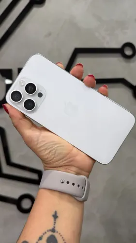 ?iPhone 15 Pro Max White Titanium - 256G