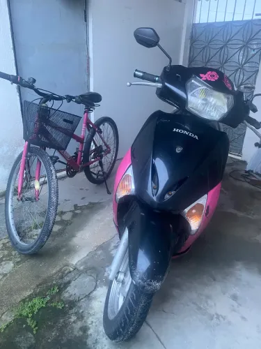 Moto Honda lead