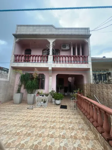 CASA PARA VENDA NO CENTRO - 699.000