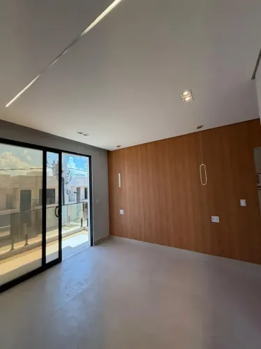 Resid. Lagunas Clube, Setor B 228 M2 com 4 Dormitórios, Piscina e Financiavel!