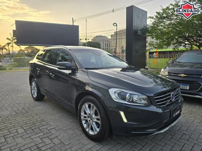 Volvo XC 90 2.5t 210cv AWD 5P 2016