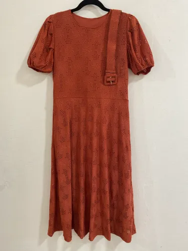 Vestido Caramelo Com Cinto Mangas com Estático