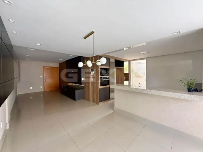 Apartamento à Venda no Centro de Divinópolis MG.