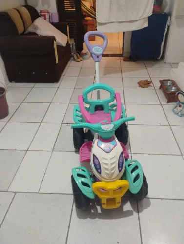 Carrinho de passeio infantil 