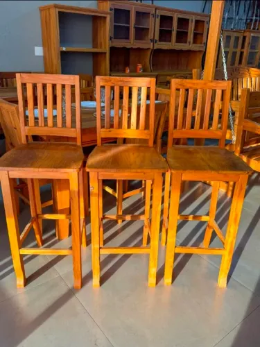 Banqueta para Balcão em madeira de DEMOLIÇÃO PEROBA ROSA