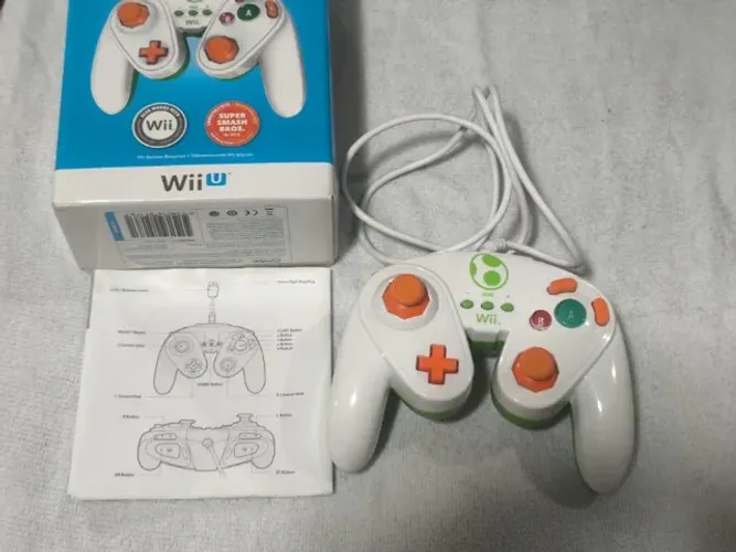 Controle para Nintendo WiiU Yoshi formato Gamecube