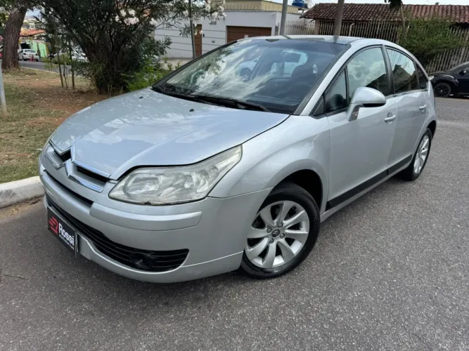 Citroen C4 GLX 2.0 Flex 16V 5P Mec. 2010