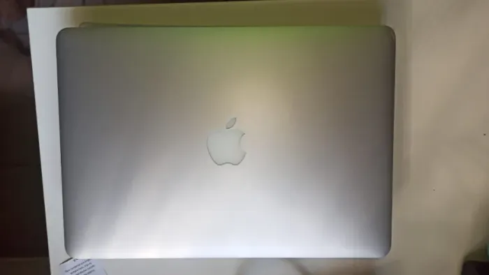 Macbook Air 2017 A1466 Core I5 1.8ghz Mem 8gb Ssd 256gb (Usado)