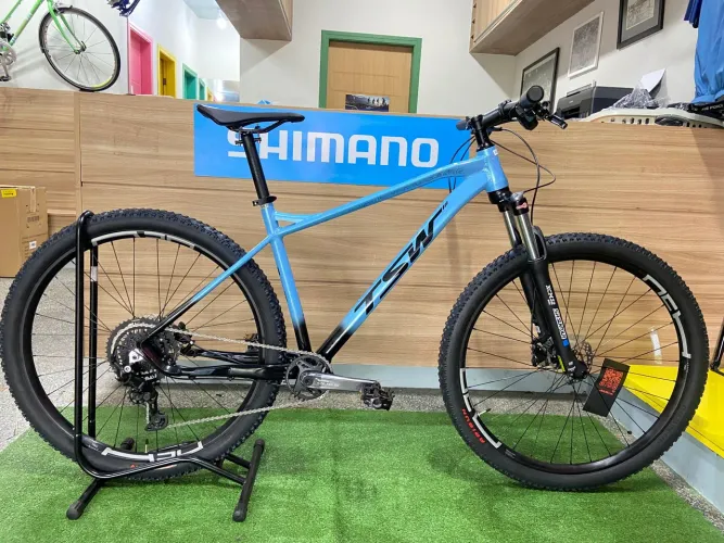 Bicicleta TSW 29 Boost Grupo Shimano Cues 9v NOVA