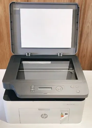 Impressora Multifuncional HP Laser MFP 135w. Excelente estado. Pouquíssimo uso.