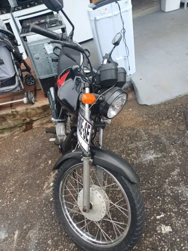 Honda CG 125 FAN KS 2011 pura
