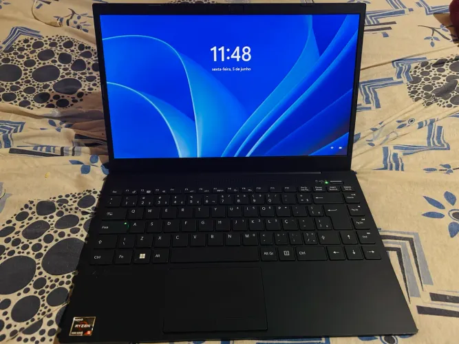 Notebook VAIO FE