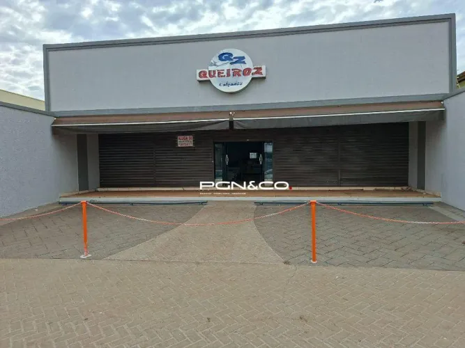 Salão para alugar, 300 m² por R$ 9.000,00/mês - Centro - Cravinhos/SP