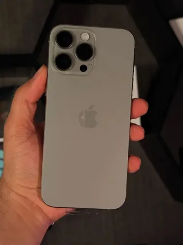 iPhone 16 Pro MAX 256GB Natural Titanium Seminovo PARA PEDIDO vai a caixinha junto 91% bat