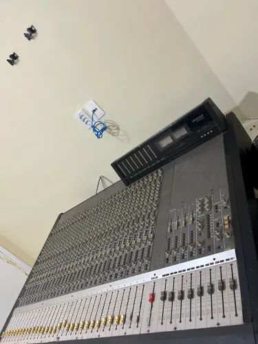 Mesa Tascam 3500