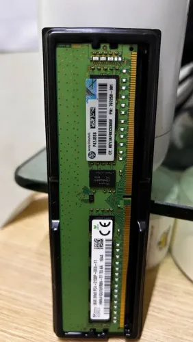 Memória RAM HP HPE 8GB DDR4 2133MHz ECC - PN 797258-081