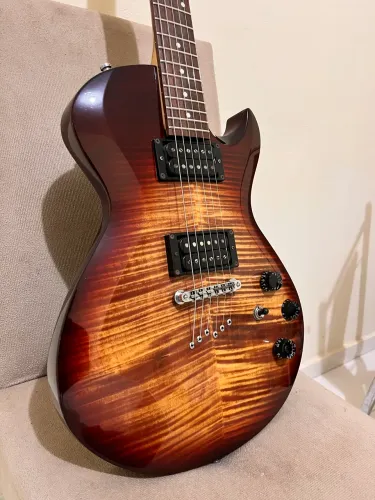 Guitarra Cort Les Paul Zenox