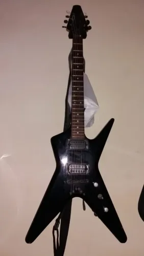 Guitarra Jack & Danny V200