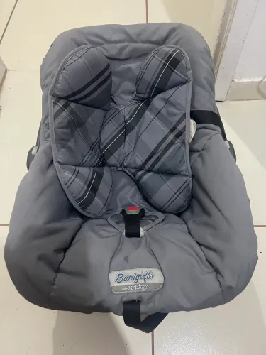 Bebê conforto Burigoto