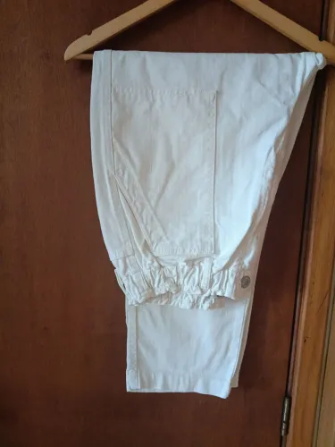 Calça fem 46 offwhite elástico na cintura pouco uso