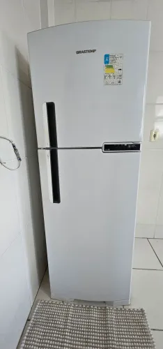 Geladeira Brastemp Frost Free 375L Branca (BRM44) - 3 anos de uso + Nota Fiscal